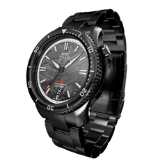 Tsao Baltimore Steel Torsk-Diver Meteorite DLC on the DLC bracelet