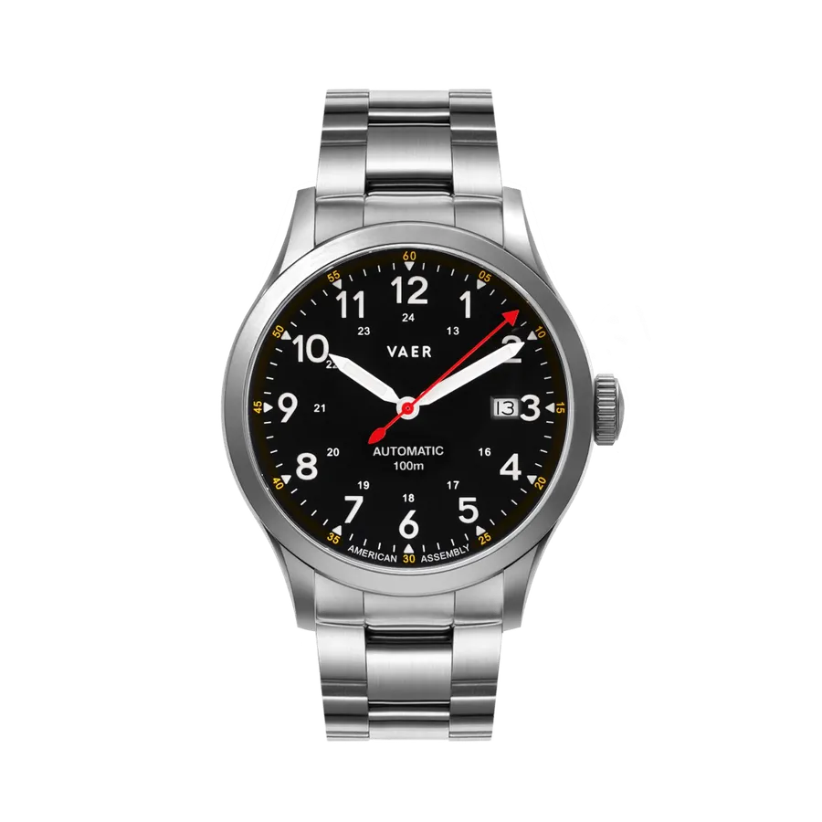 Vaer A5 Field Black Auto 40mm on steel bracelet