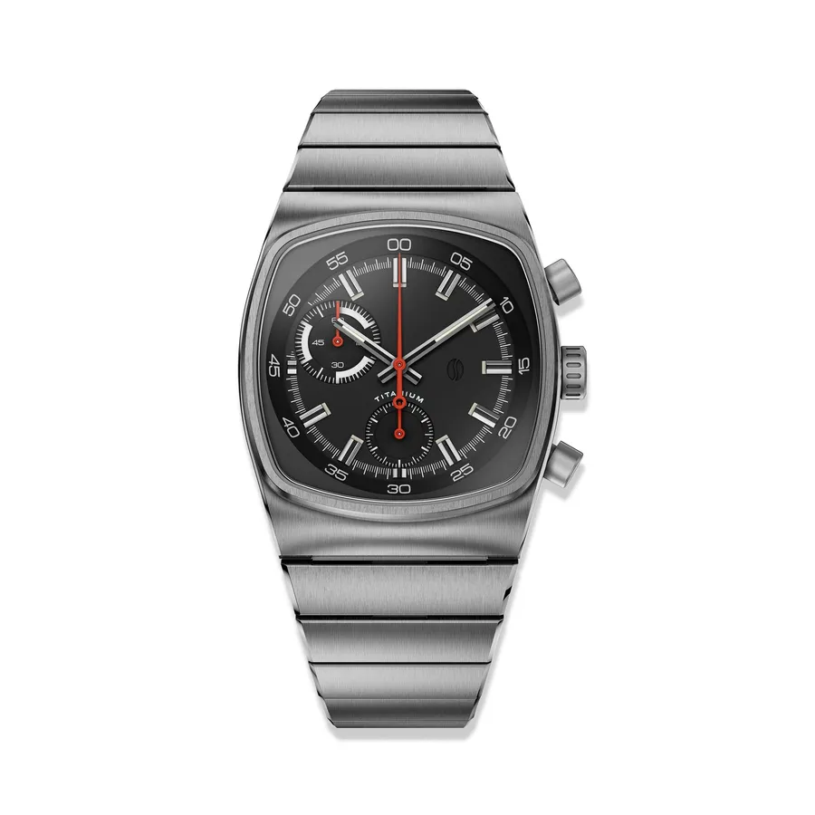 Brew Metric Titanium, black dial, on titanium bracelet