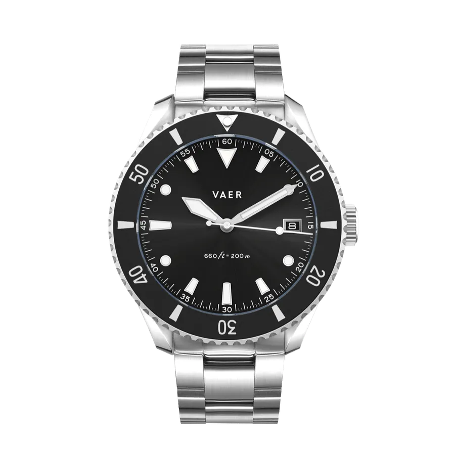 Vaer DS4 Meridian Black Solar 42mm on steel bracelet