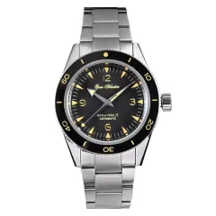 San Martin SN051-G with matte black sandwich dial and black ceramic bezel