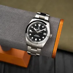 Raven 36mm Field, black dial, on oyster bracelet