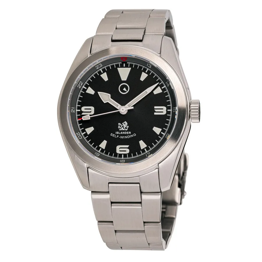 Islander x The Urban Gentry Rangemaster ISL-153 with black dial, 3-6-9 numerals and brushed steel bracelet
