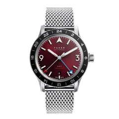 Farer Crooms III 40mm on the Milanese bracelet