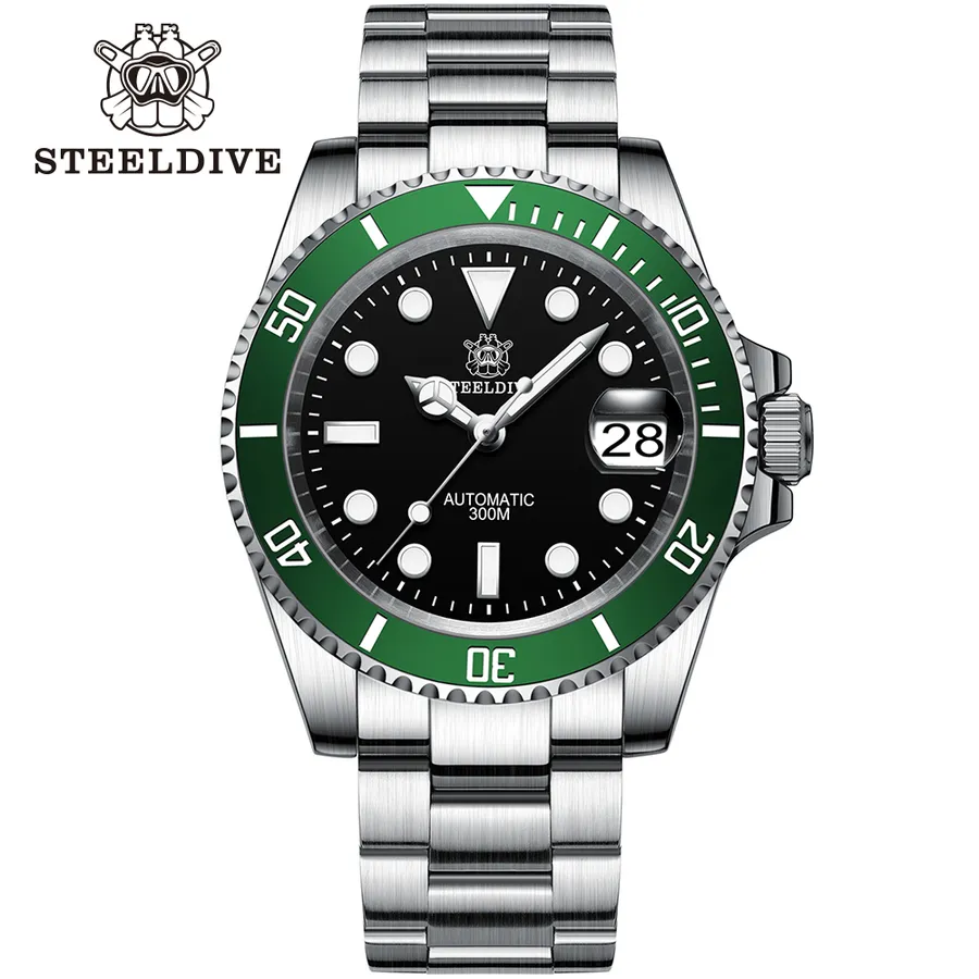 Steeldive SD1953 with black dial and green ceramic bezel on an Oyster bracelet