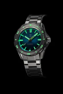Zelos Swordfish Ti 42mm (2020) lume shot