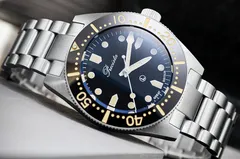 Timefactors Precista Royal Navy Diver PRS-82, asymmetric case, on steel bracelet