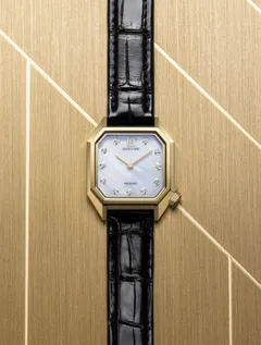 March LA.B Lady Mansart Diamants Nacre Or, 5-micron gold-plated case
