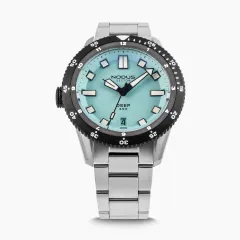 Nodus Sector Deep Sky Destro, light blue dial, on three-link bracelet