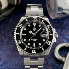 San Martin SN084-G with black enamel dial and black ceramic bezel