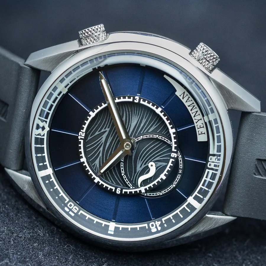 Feynman Cove Eclipse, blue sunburst dial with internal rotating bezel and twin crowns