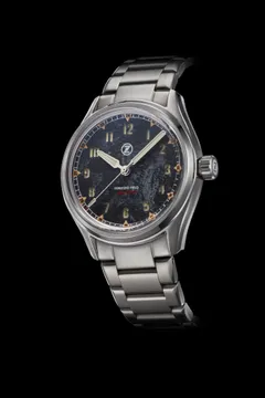 Zelos Horizons 200m Field Granite, black and grey granite-textured sandwich dial