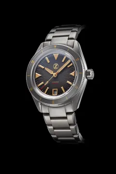 Zelos Horizons 200m Diver Vintage Grey, grey fumé dial with gilt hands and faded grey sapphire bezel