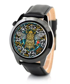 Mr Jones The Golden Hour Limited Edition, three-quarter view of the black case with the crown at 10 o'clock