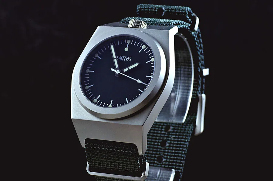 Timefactors Smiths NATO PRS-40 Automatic, bead-blasted angular case, semi-matt black dial with ladder hands, on black NATO strap