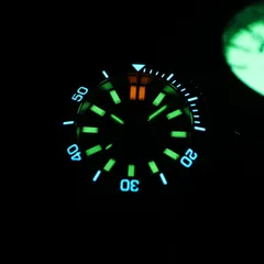 Aquatico Ocean Diver Tritium tritium lume shot
