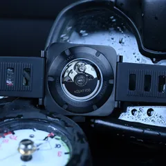 Aquatico Shadow Raider GMT display caseback