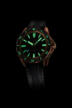 Zelos Swordfish Bronze 300m Diver lume shot