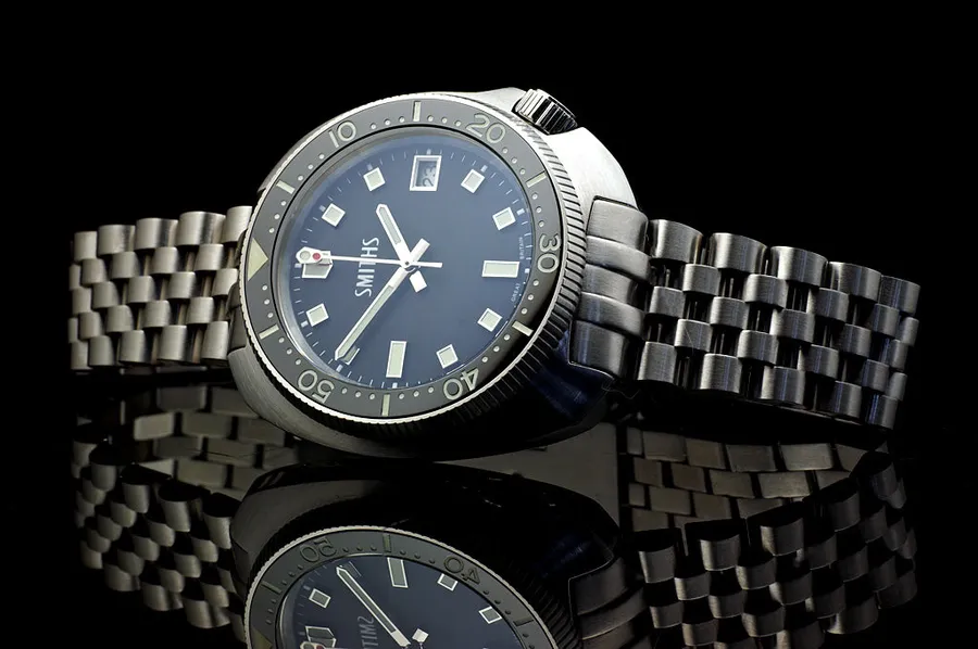 Timefactors Smiths Baby Willard PRS-68, black dial with date at 3 and lumed ceramic bezel, on jubilee-style bracelet