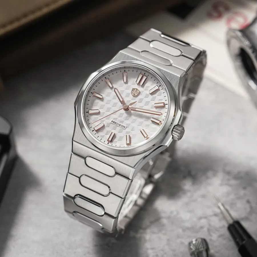 Watchdives WD0016B with white square-block faceted dial on its integrated bracelet
