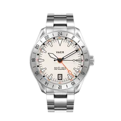 Vaer G2 Pacific Polar GMT 42mm with off-white dial and steel 24-hour bezel on steel bracelet