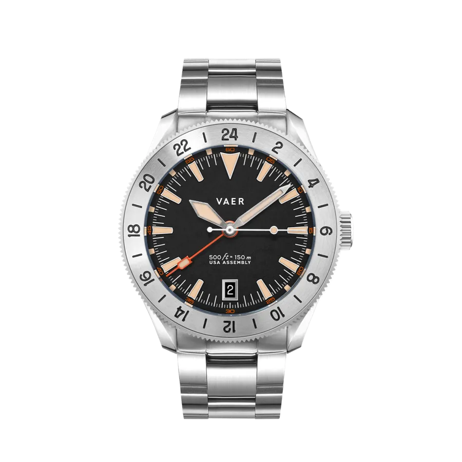 Vaer G2 Pacific Steel GMT 39mm on steel bracelet
