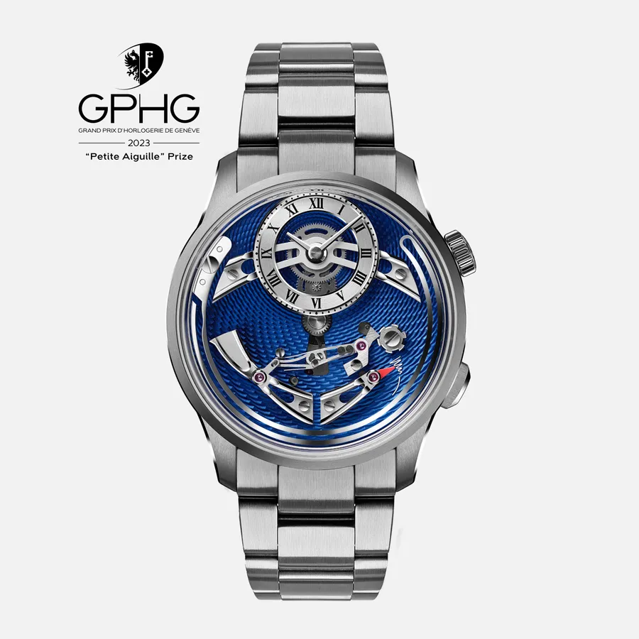 Christopher Ward C1 Bel Canto Classic, Azzurro dial on Bader bracelet