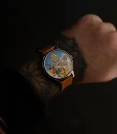 Mr Jones The Indefatigable Sphinx on the wrist