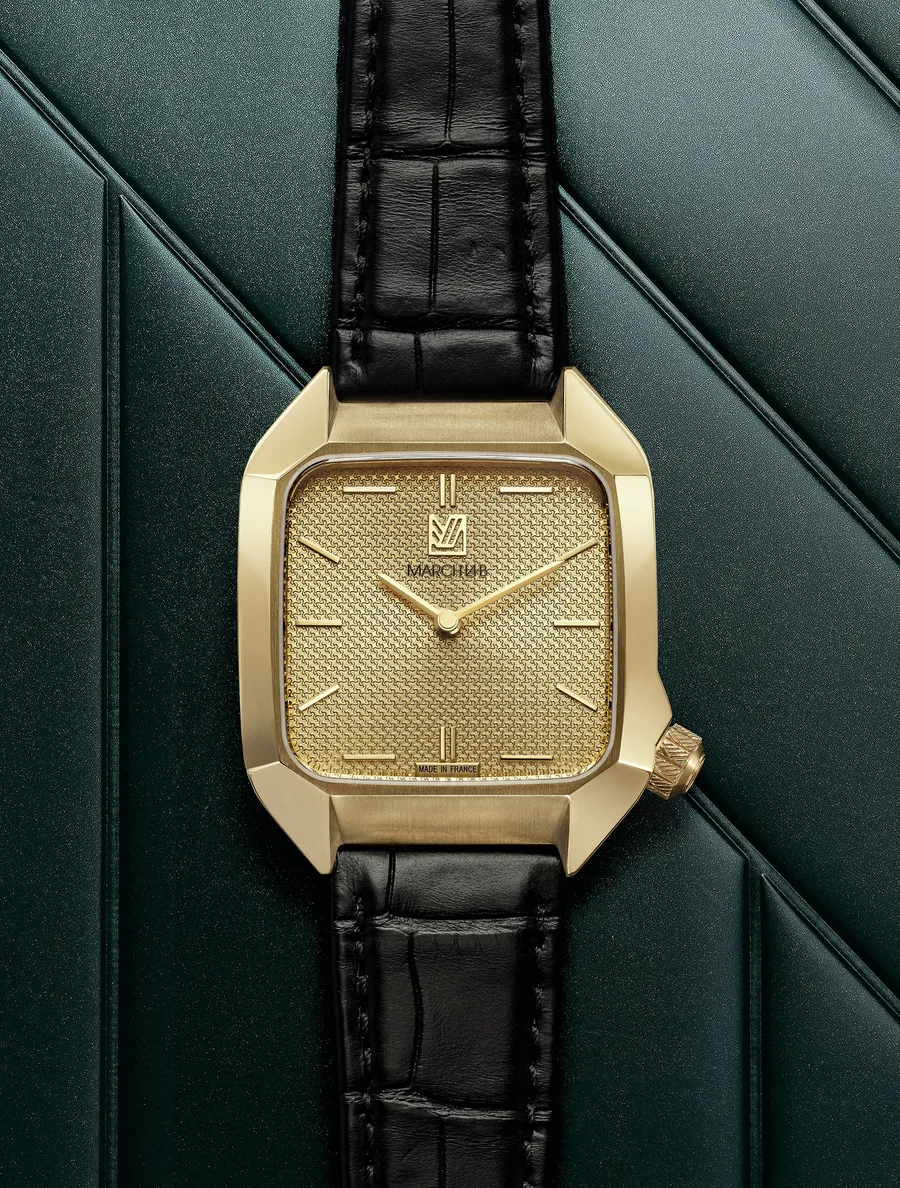 March LA.B AM2 XS Golden Hour, 3-micron gold-plated case