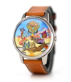 Mr Jones The Indefatigable Sphinx, three-quarter view of the 40mm steel case