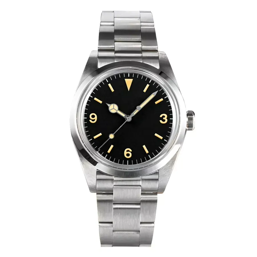 San Martin SN020-G 39mm explorer with matte black dial, printed 3-6-9 numerals and retro lume on steel bracelet