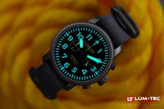 Lüm-Tec Combat B64 chronograph lume shot