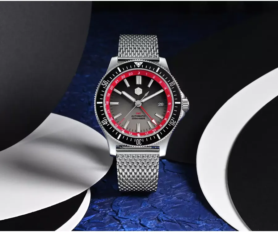 San Martin SN0119-G GMT with gradient grey dial, red 24-hour ring and black bezel on mesh bracelet