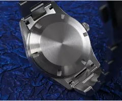 San Martin SN030-G-A3 solid screw-down caseback