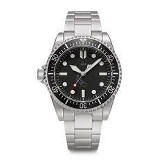 MKII Fulcrum 39 AMPHIBIOUS Special Edition on bracelet