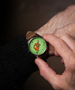 Mr Jones Mispoes! on the wrist