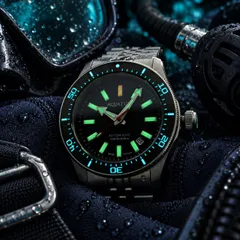 Aquatico Sea Recon Tritium black dial lume shot