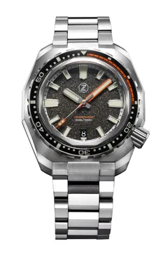 Zelos Hammerhead V3 300m Ti, dark grey granite-textured dial