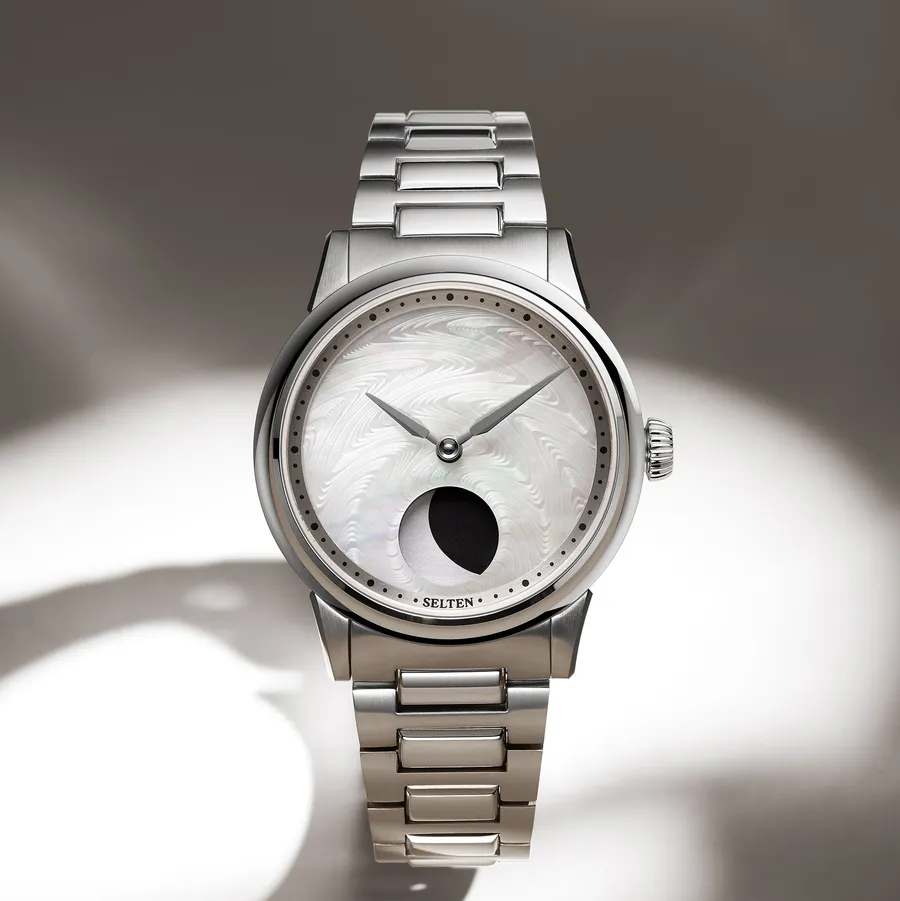 Selten M1 Moonphase, CNC guilloche white mother-of-pearl dial, on steel bracelet